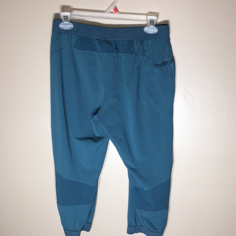 Under Armour loose cropped Capri pants size small hiking exploring blue … - Picture 7 of 8